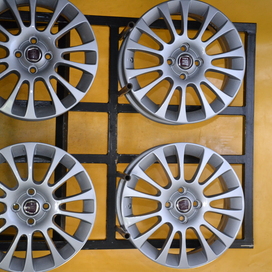 Használt Opel- Fiat Grande Punto(1/4-2290)(HA3522201)(JF)Festett alufelni 16coll 4x100