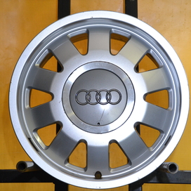 Használt Audi (1/4-2294)(HA3522197)(JF)Használt alufelni 15coll 5x112