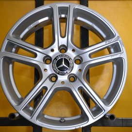 Használt Mercedes (2/4-2311)(HA3558983)(JF)Használt alufelni 16coll 5x112